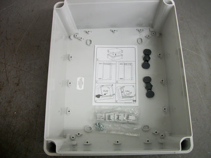 SQUARE D 11"X9"X4.5" PLASTIC ENCLOSURE TYPE 23 IP66 NSYTBP292416H NOB