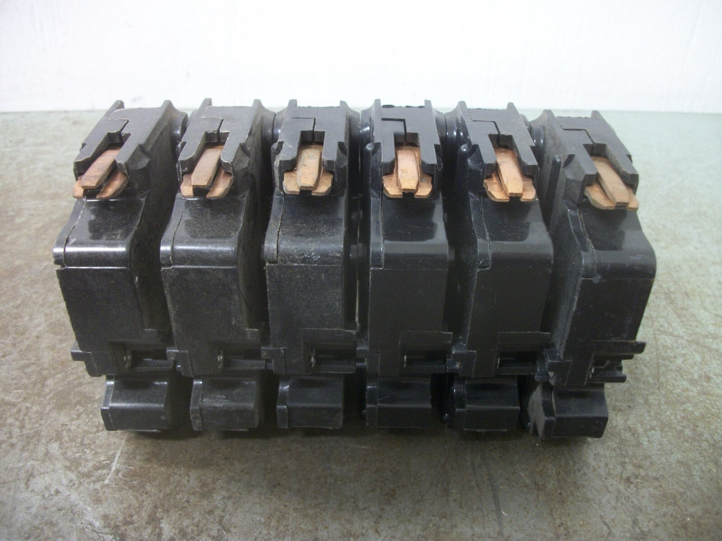 FEDERAL PACIFIC LOT OF 6 NA CIRCUIT BREAKERS NA120 20AMP 240VOLT 1POLE
