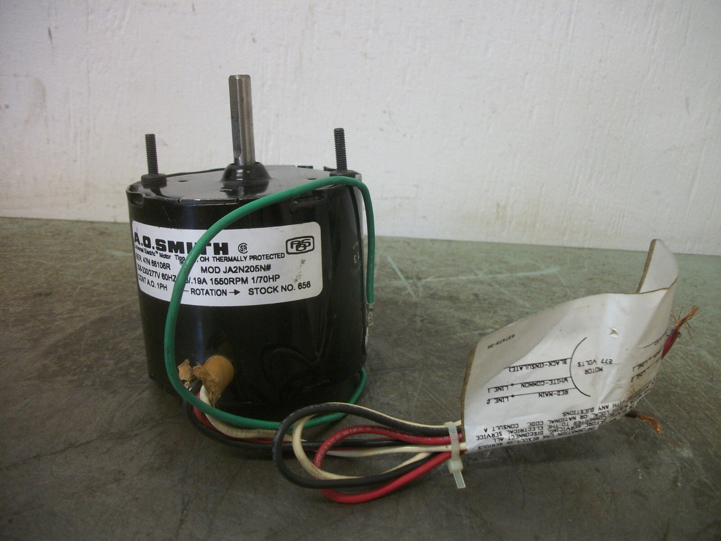 A.O. SMITH 1/70HP CONDENSER MOTOR JA2N205N# 277VOLT 1550RPM NOB