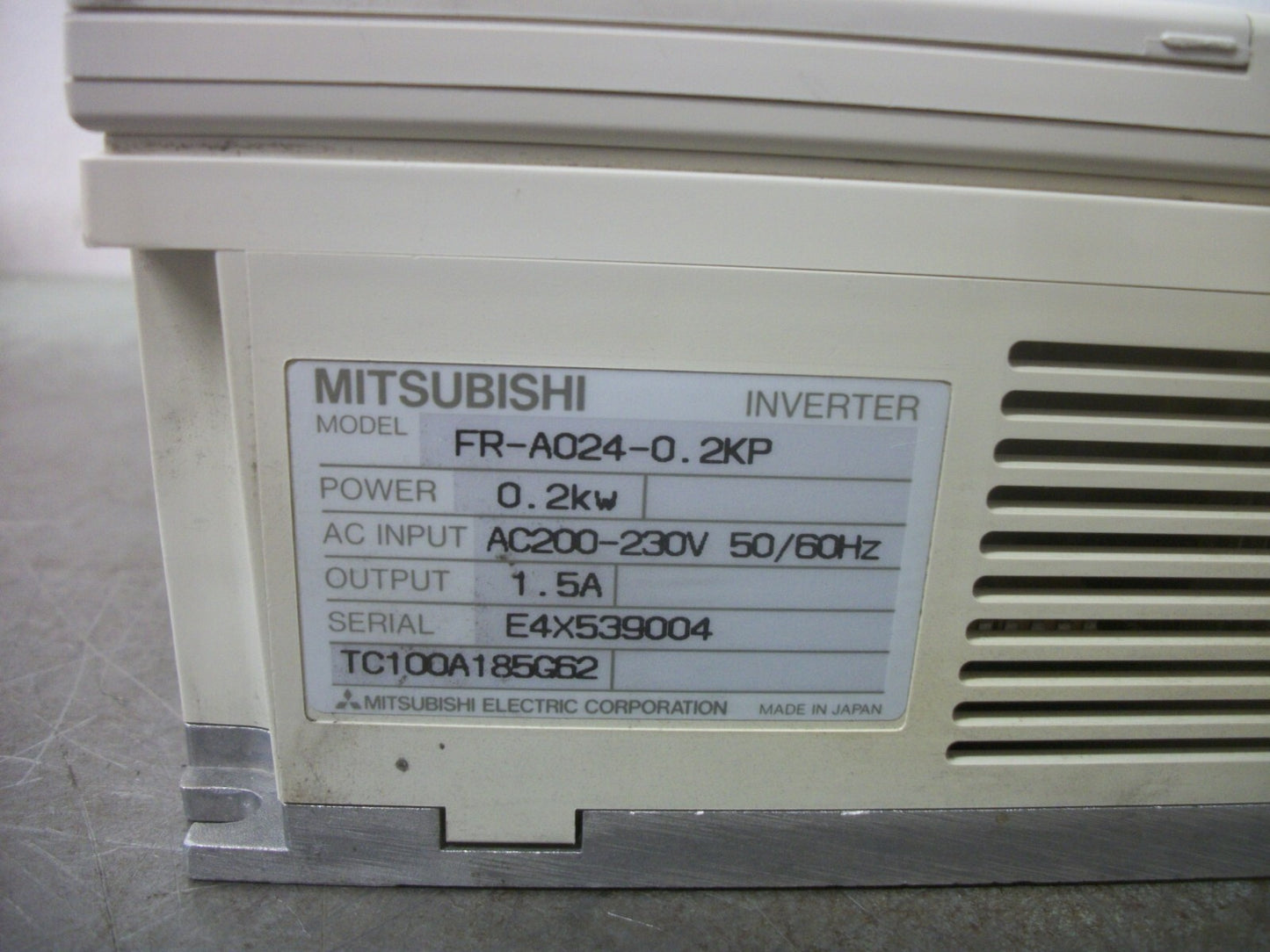 MITSUBISHI FREQROL-A024 0.2KW INVERTER DRIVE FR-A024-0.2KP 230VOLT 1.5AMP
