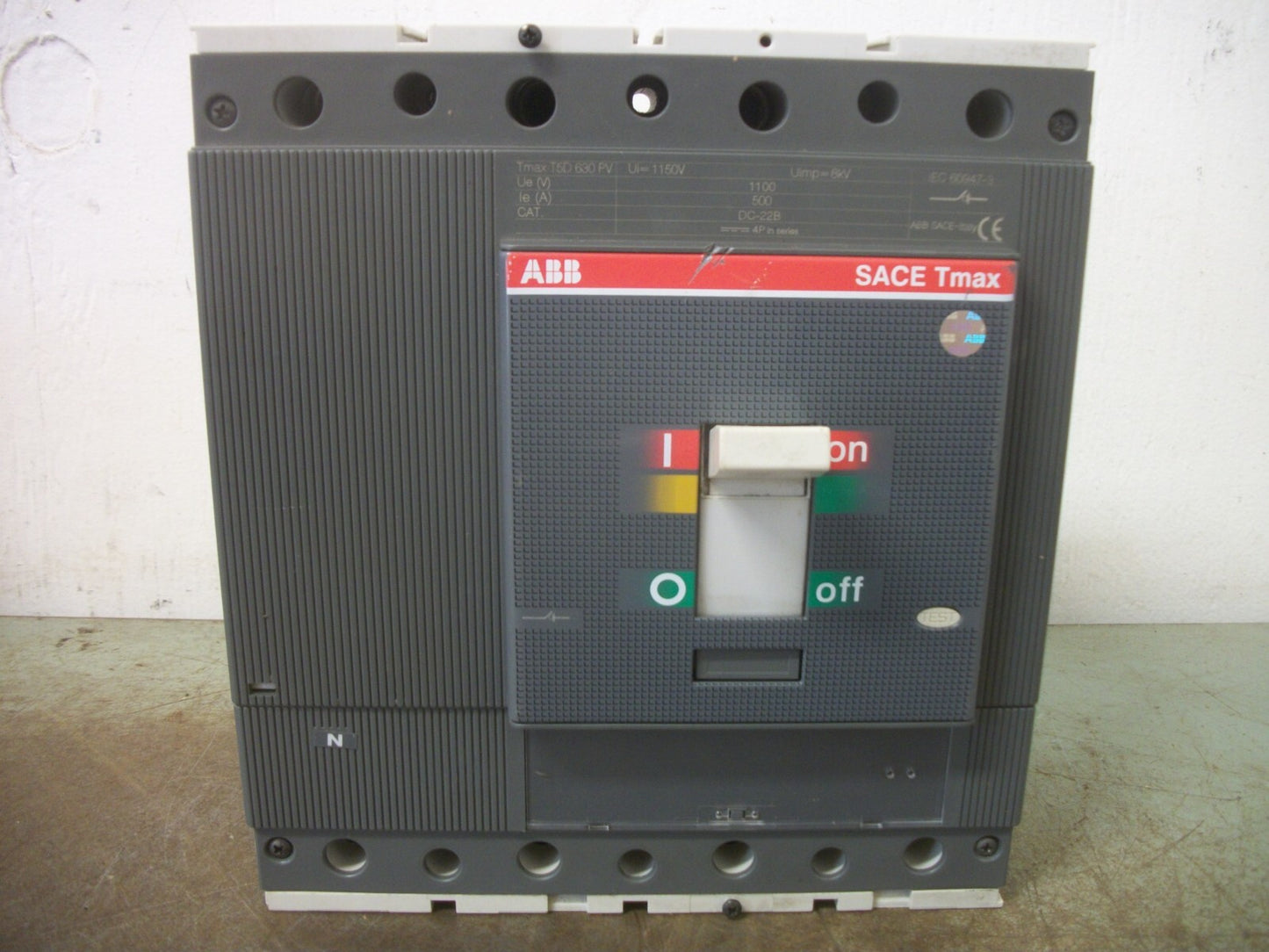 ABB SACE TMAX CIRCUIT BREAKER T5D630PV 500AMP 1100VOLT 4POLE