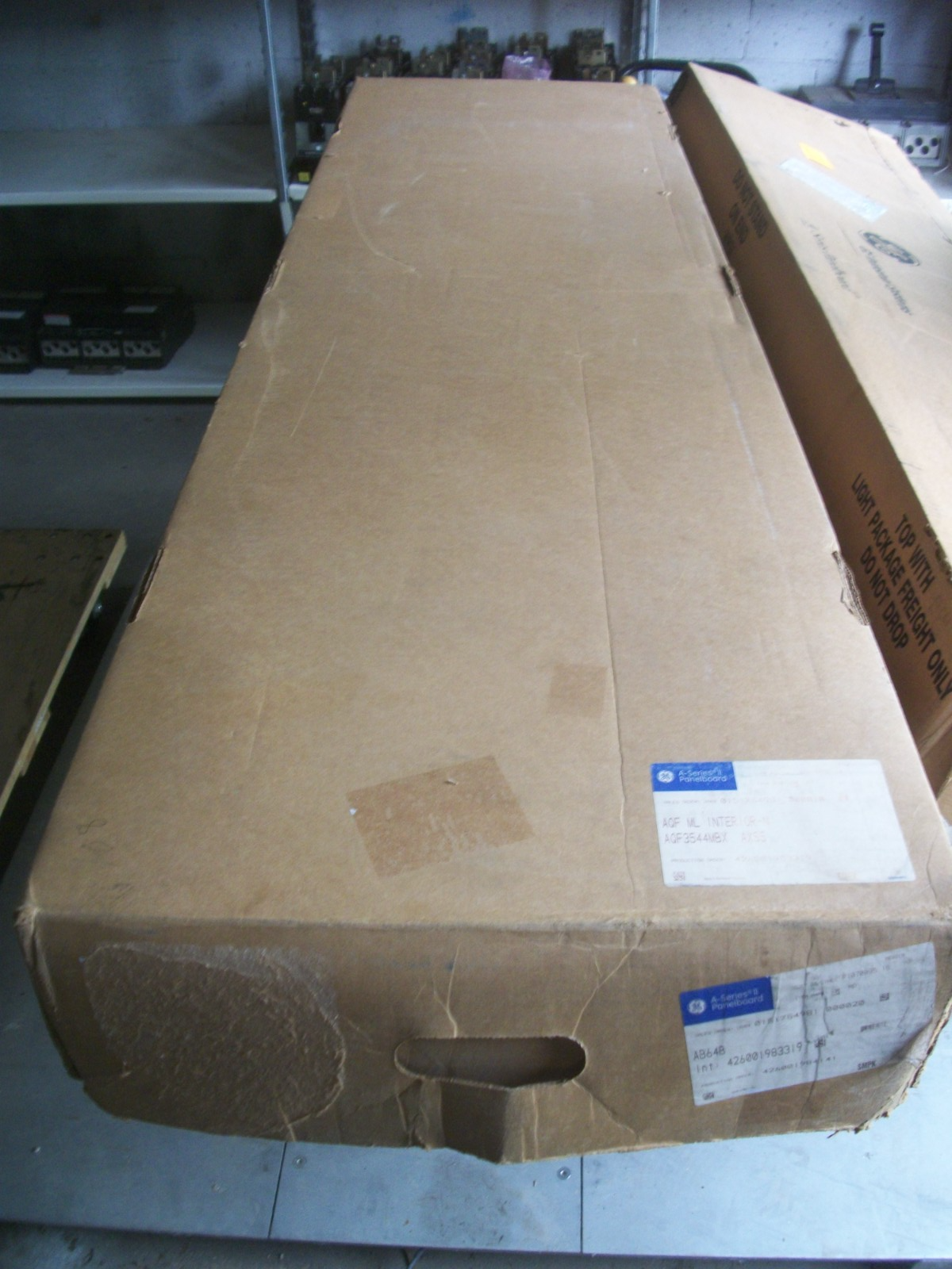 GE A-SERIES II 64" PANELBOARD INTERIOR AQF3544MBX & BOX ENCLOSURE AB64B NIB