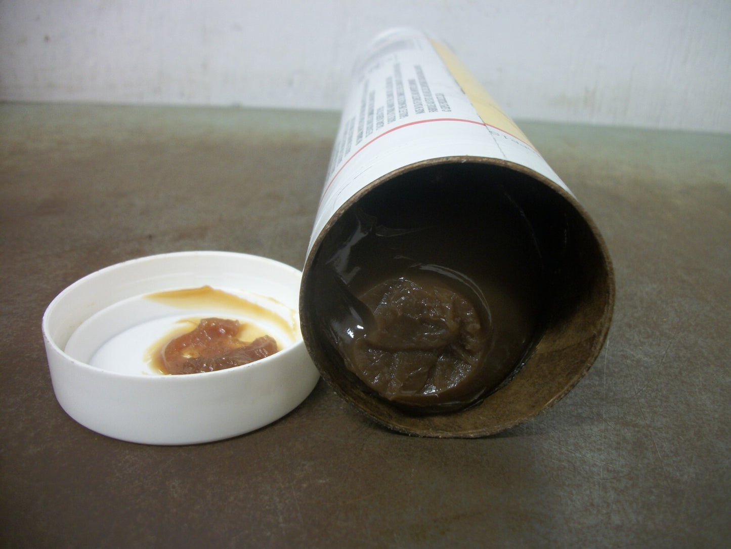 SHELL GADUS HIGH PERFORMANCE MULTIPURPOSE EXTREME PRESSURE GREASE S2 V220 2 NEW