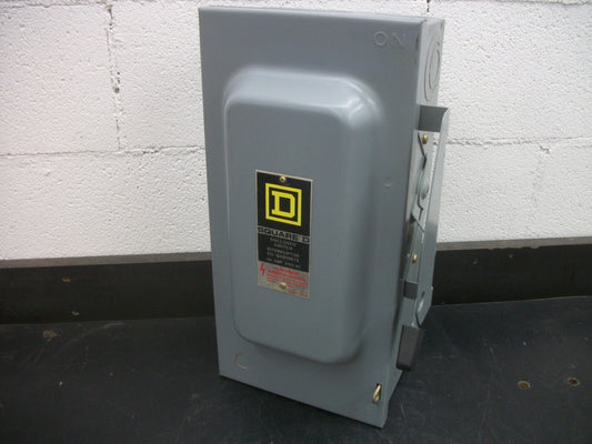 SQUARE D DISCONNECT TYPE 1 D323N 100AMP 240VOLT 3POLE FUSIBLE MISS ARC SHIELD