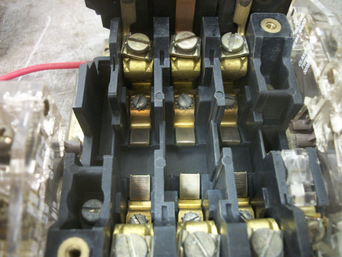 SQUARE D SIZE 1 MOTOR STARTER 8536SCO3 600VCOIL 3PH 600V 10HP NOB