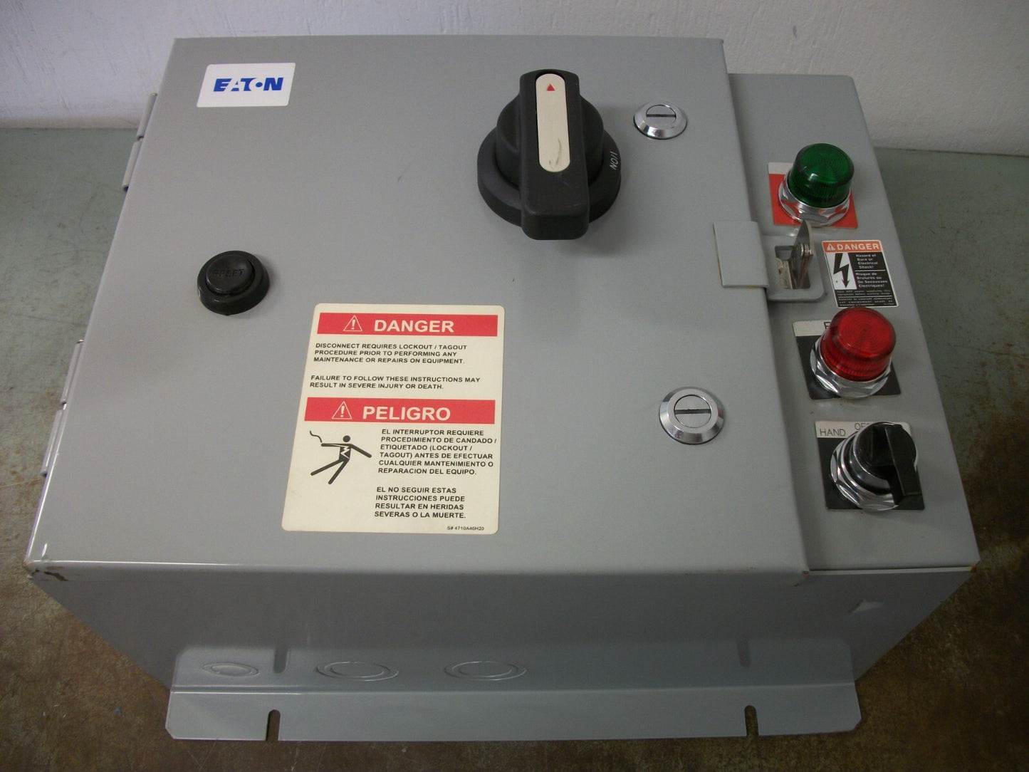 CUTLER-HAMMER STARTER COMBO TYPE 1 XTCE009B10 120VCOIL 15A BREAKER