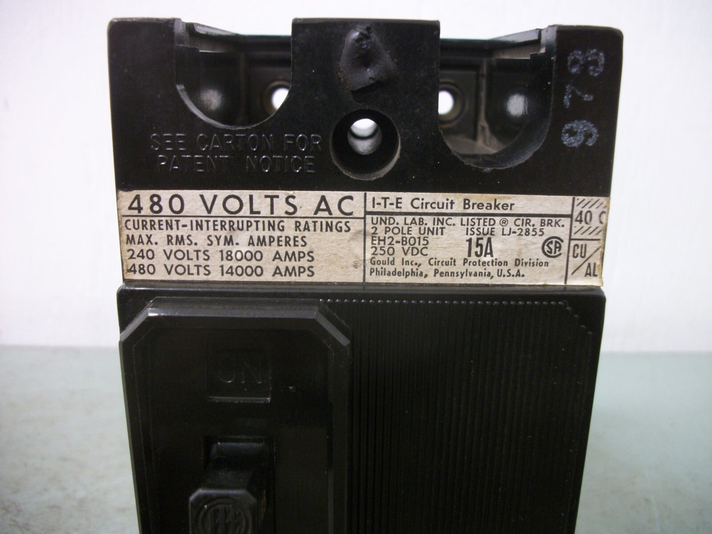 SIEMENS EH2 CIRCUIT BREAKER EH2B015 15AMP 480VOLT 2POLE
