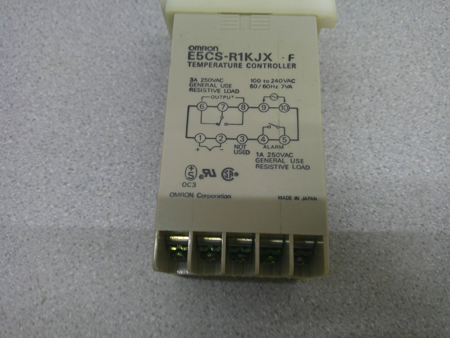 OMRON TEMPERATURE CONTROLLER E5CS-R1KJX-F
