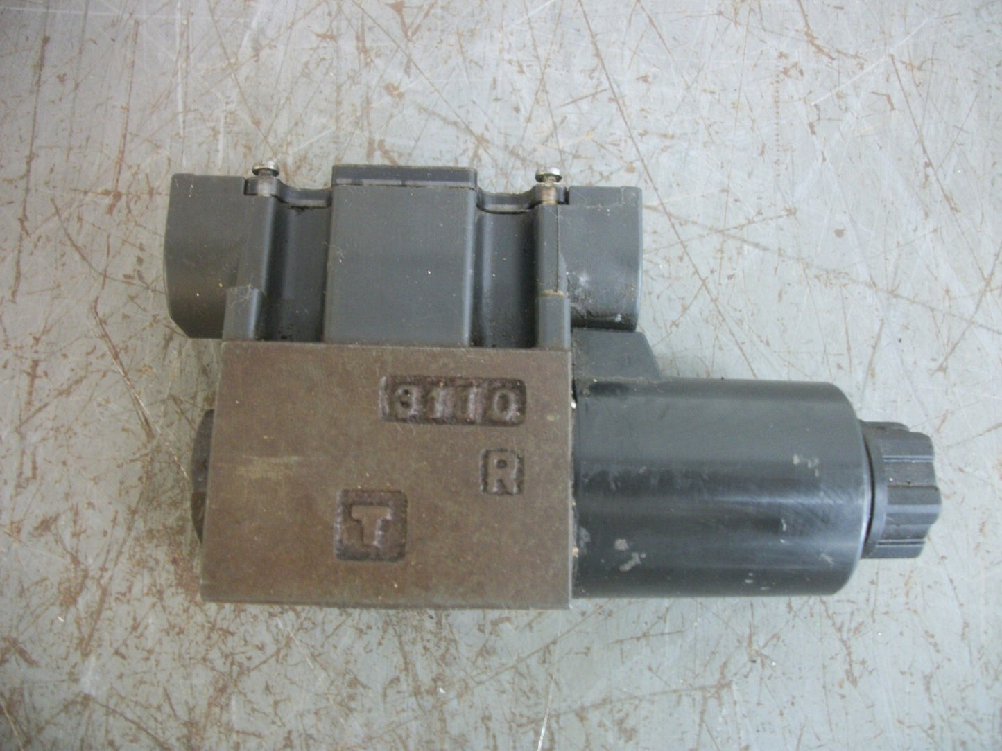 NACHI SOLENOID DIRECTIONAL CONTROL VALVE SL-GC1-A3X-GR-D2-5227H