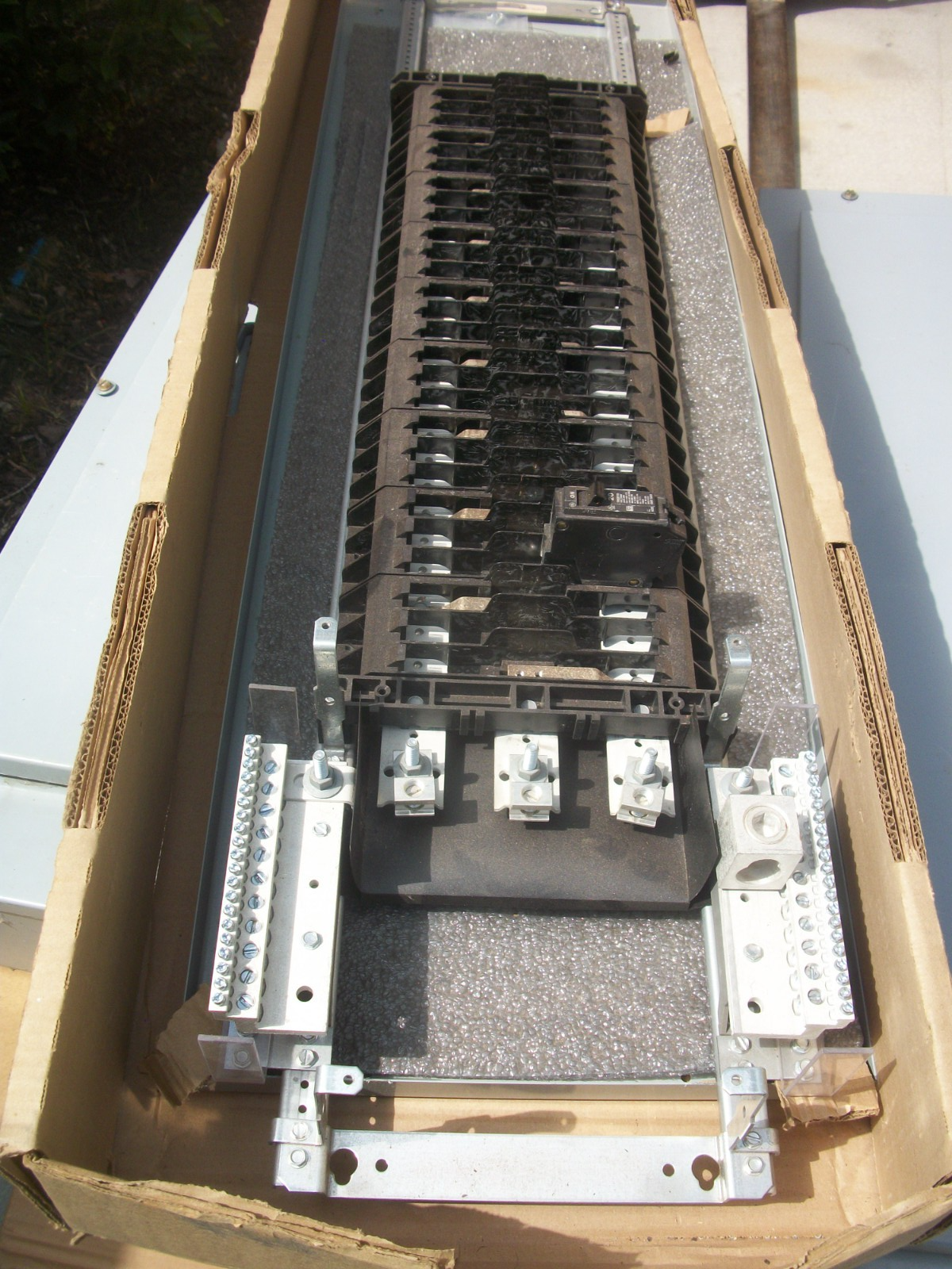 GE A-SERIES II PANELBOARD INTERIOR AQF3541MB 125AMP 208/120VOLT 3PH 4W NIB