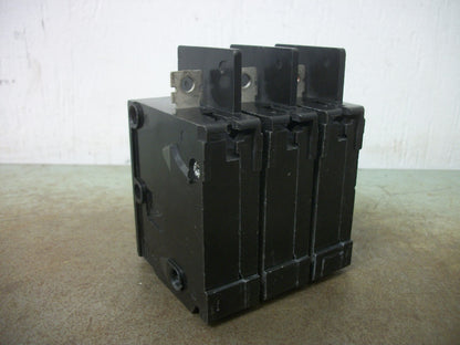 SIEMENS BQ CIRCUIT BREAKER BQ3B025 25AMP 240VOLT 3POLE