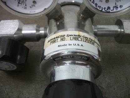 ADVANCED GAS EQUIPMENT PNEUMATIC PRESSURE REGULATOR LABE3125350 0-200PSI