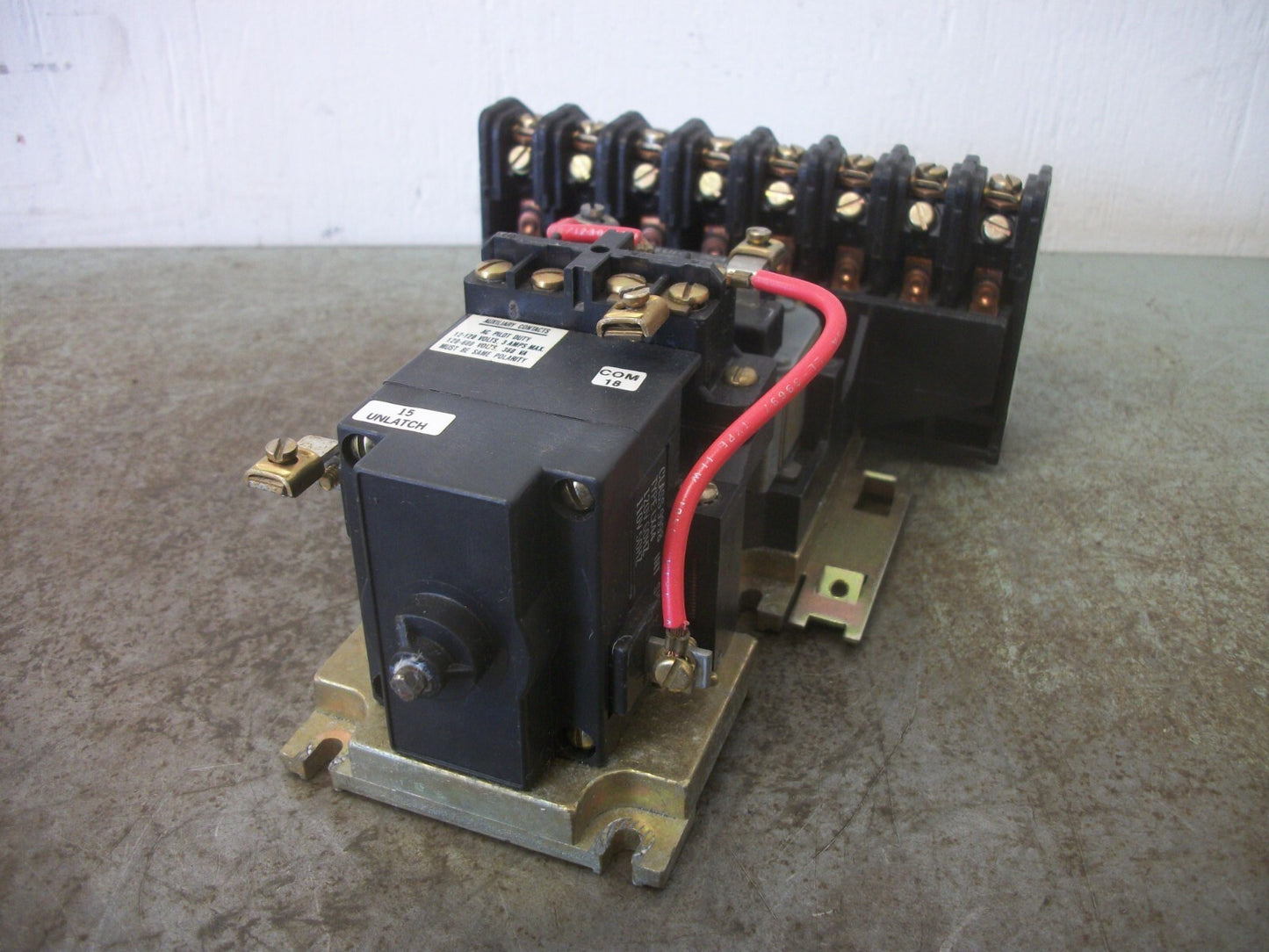 SQUARE D 30AMP 8POLE LIGHTING CONTACTOR 8903LX01200 120VCOIL