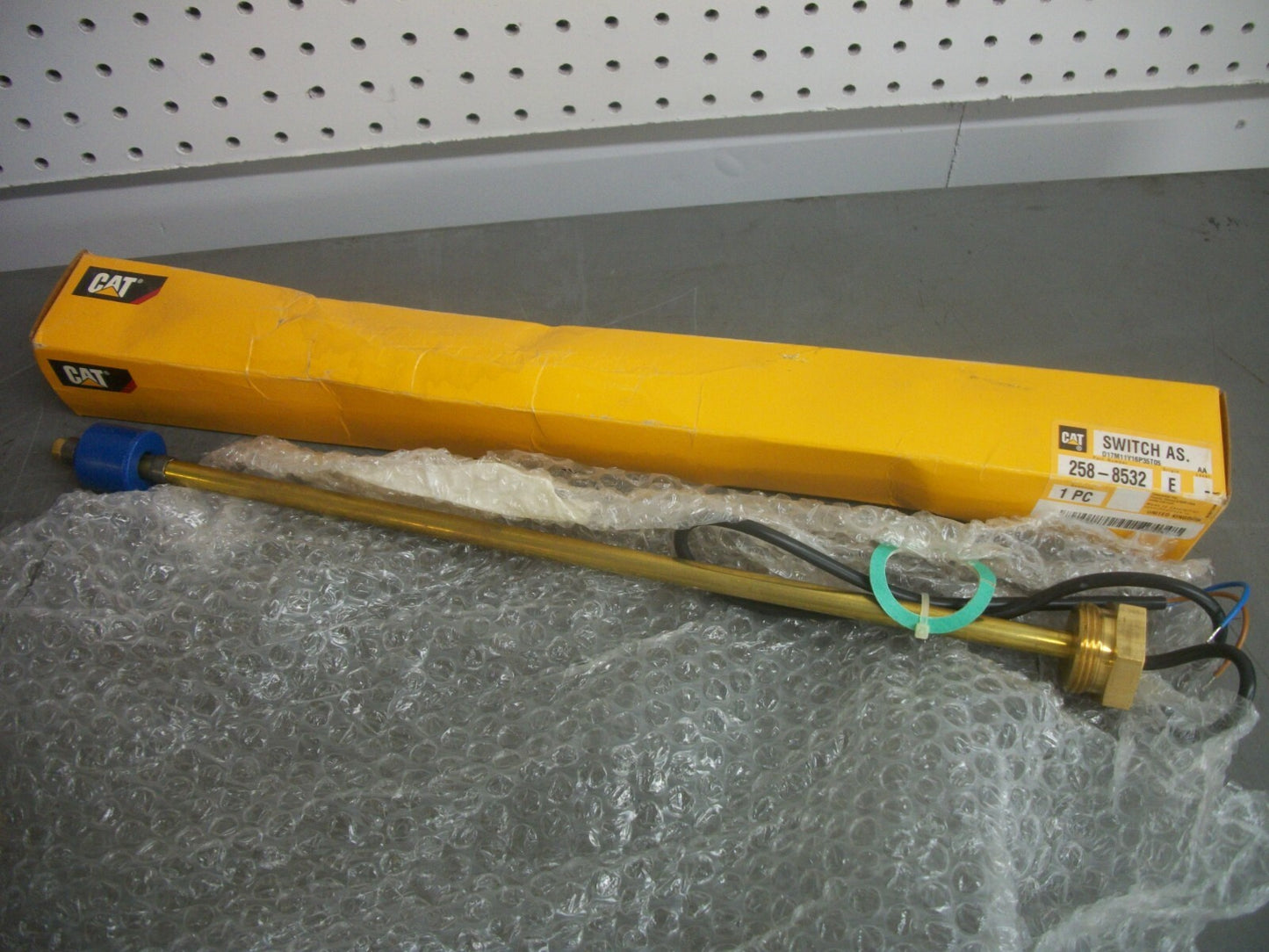 CAT SWITCH ASSEMBLY 258-8532 NIB