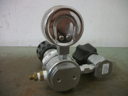 NATIONAL SPECIALTY GASES PNEUMATIC PRESSURE REGULATOR HPL500-80-4F-DK 3000PSIG