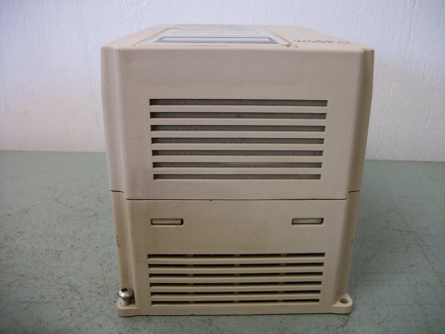 TECO MA7200 1HP ADJUSTABLE SPEED DRIVE MA7200-2001-N1 230VOLT 4.8AMP 3PH