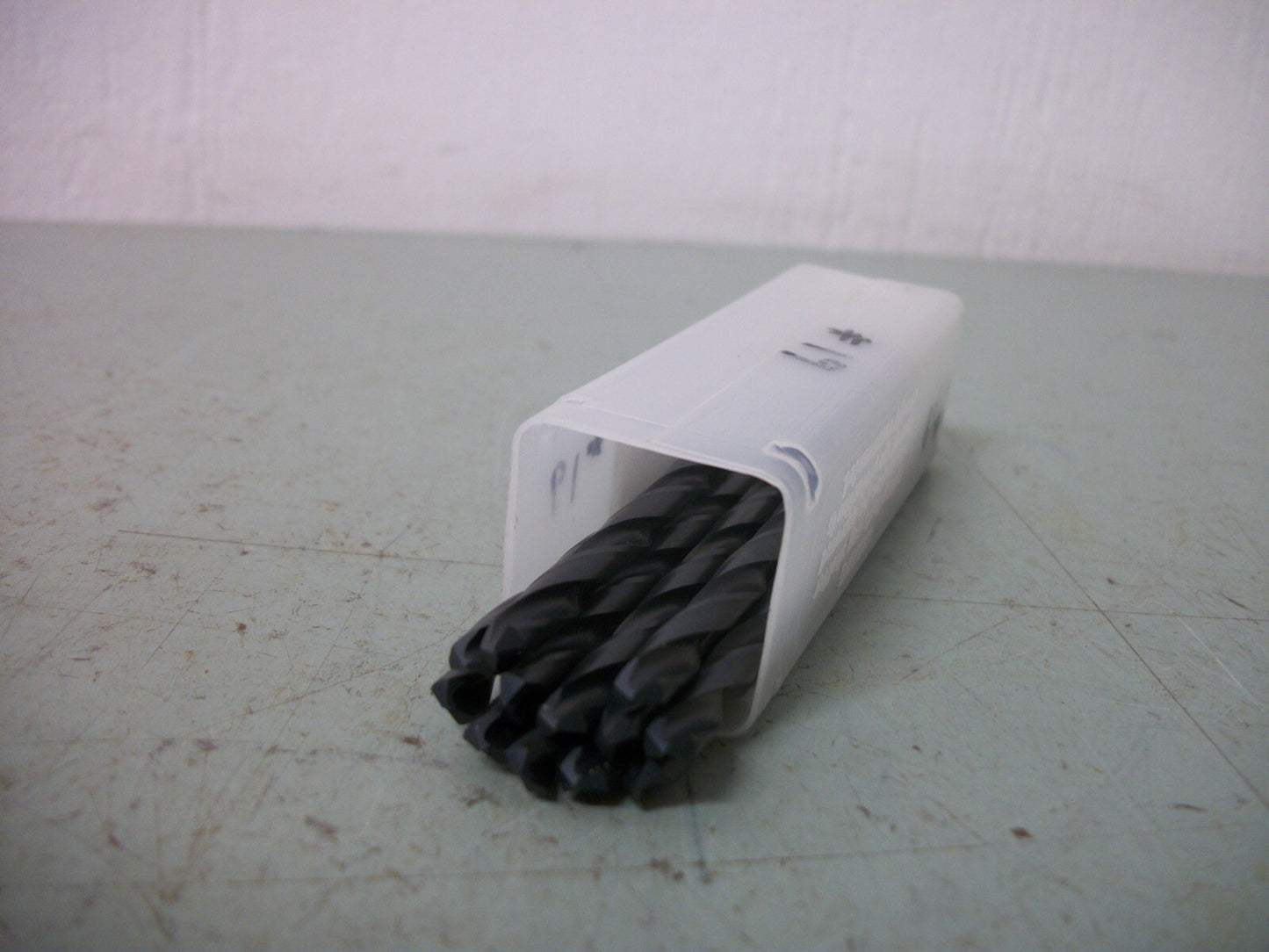 CHICAGO-LATROBE LOT OF 12 #19 3-1/4" OAL HIGH SPEED STEEL JOBBER DRILL 45689 NEW