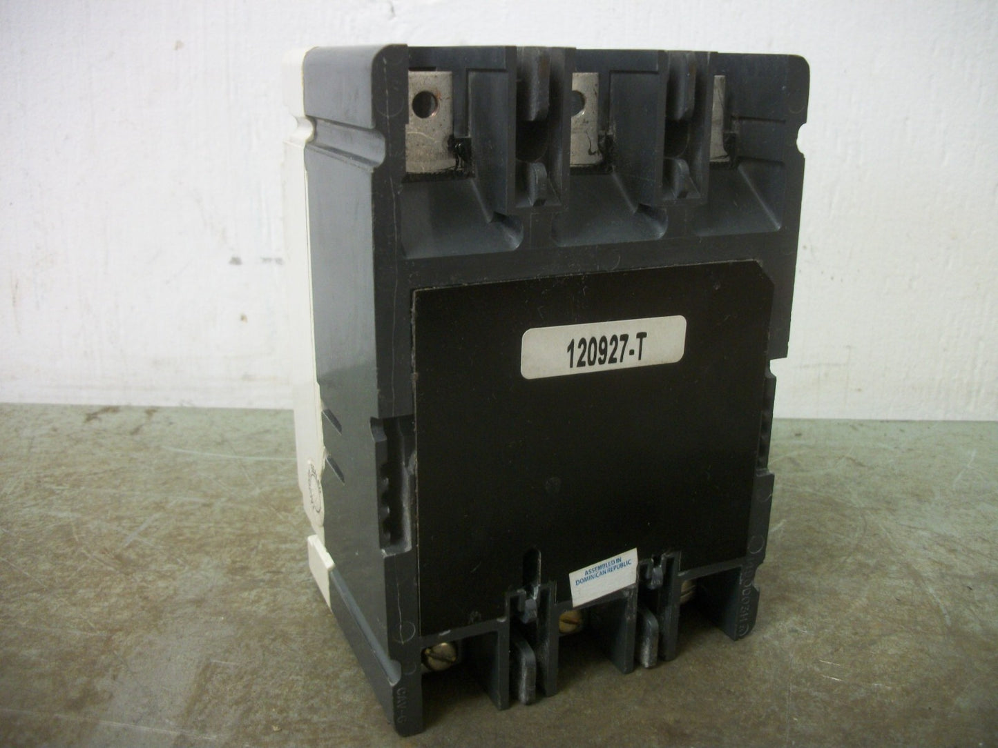 CUTLER-HAMMER EHD CIRCUIT BREAKER EHD3050 50AMP 480VOLT 3POLE FADED