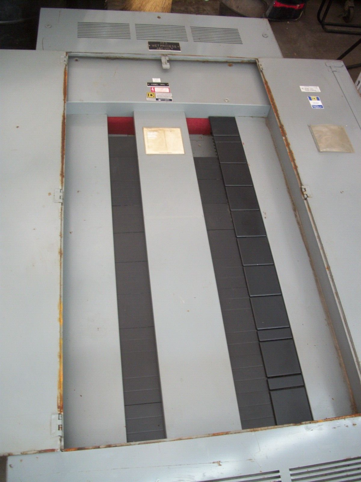 SQUARE D HCW I-LINE LOAD CENTER PANELBOARD HCW0199360-847 800AMP 480VOLT 3PH 3W