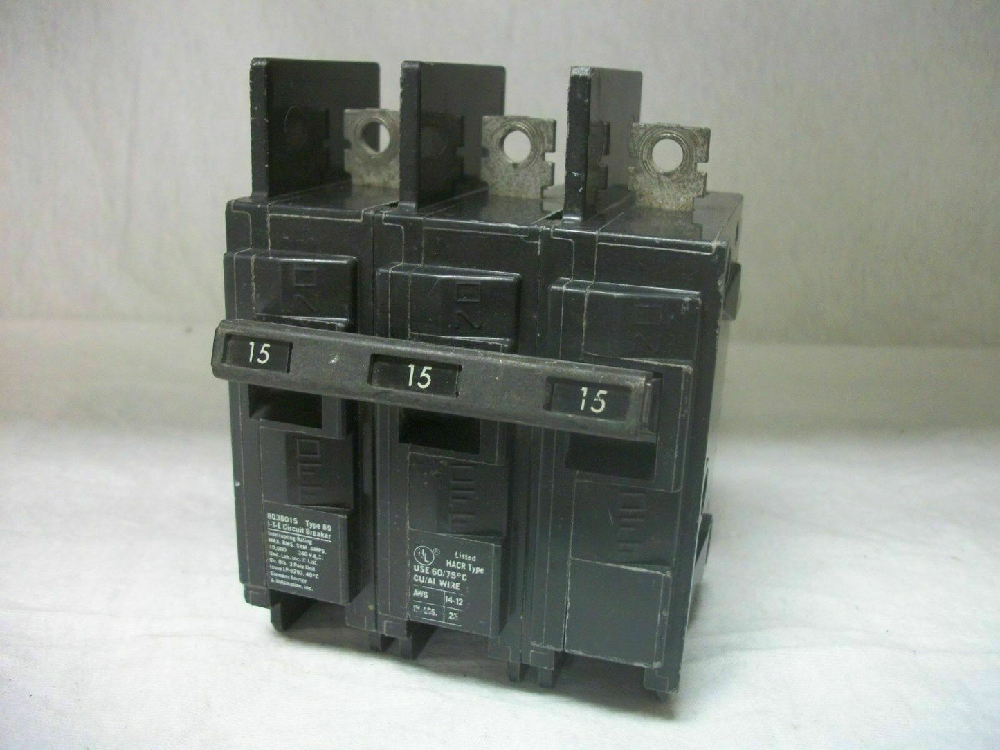 SIEMENS BQ CIRCUIT BREAKER BQ3B015 15AMP 240VOLT 3POLE