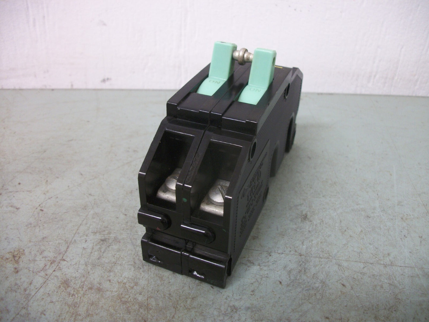 ZINSCO QC CIRCUIT BREAKER QC230 30AMP 240VOLT 2POLE