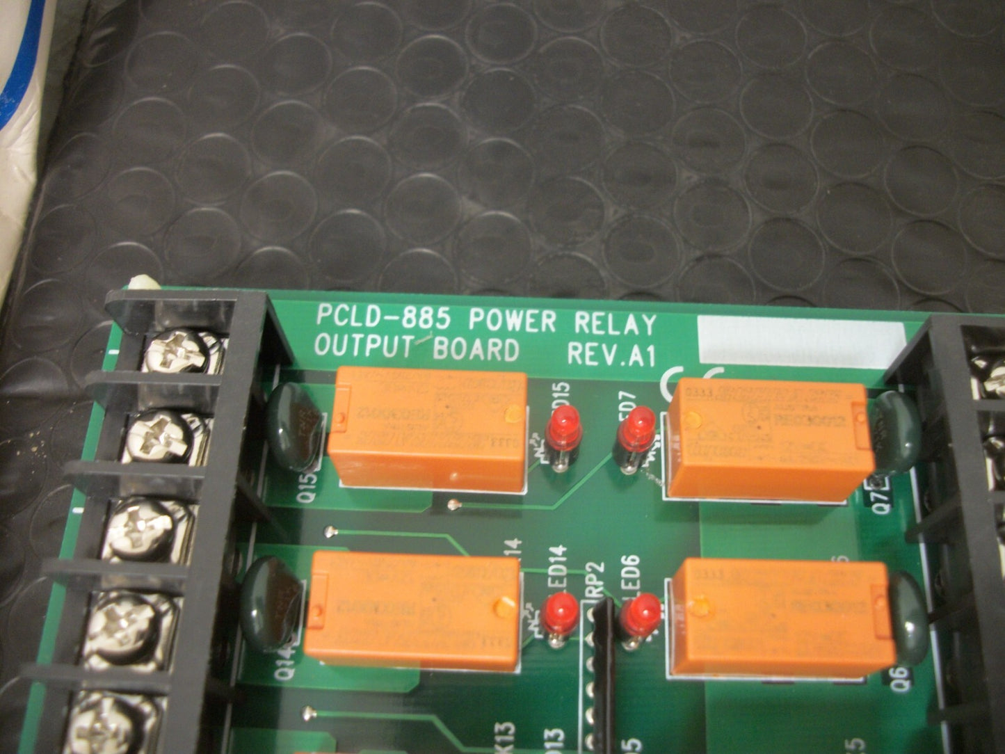 ADVANTECH 16-CH FORM A POWER RELAY OUTPUT BOARD PCLD-885-A NIB