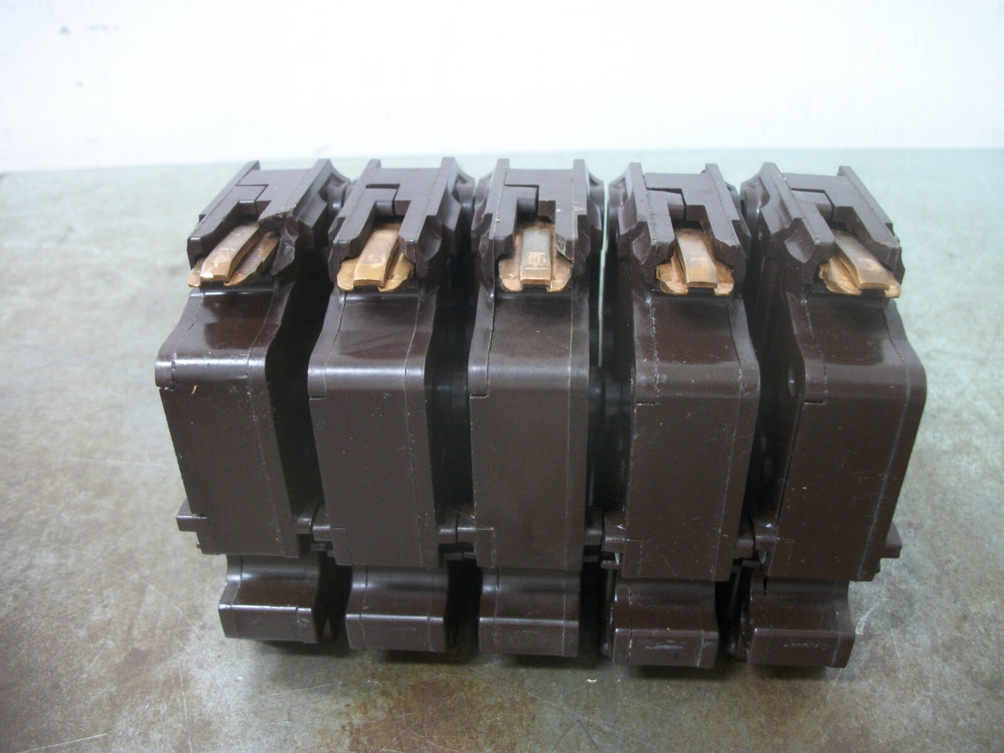 FEDERAL PACIFIC LOT OF 5 NA CIRCUIT BREAKERS NA120 20AMP 240VOLT 1POLE