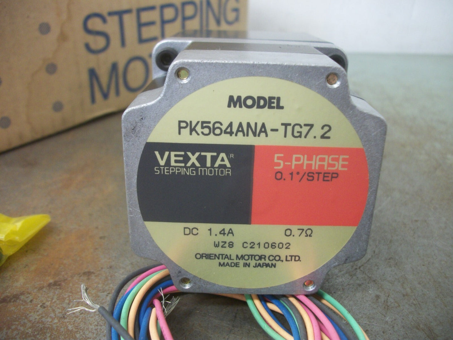 ORIENTAL MOTOR VEXTA DC STEPPING MOTOR PK564ANA-TG7.2 5PH 0.1/STEP 1.4AMP NIB