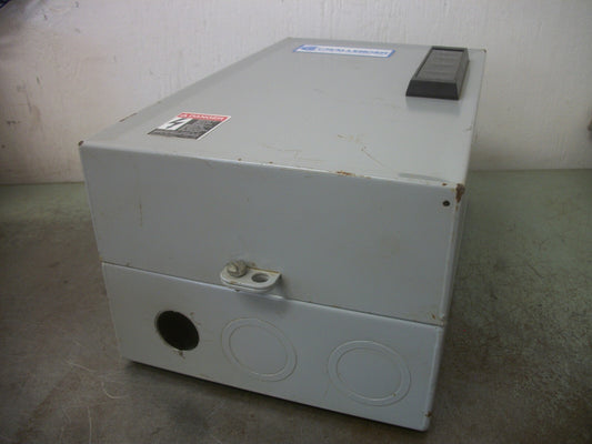 CHALLENGER ENCL 20AMP 3-POLE LIGHTING CONTACTOR CCN35BN3 120VCOIL