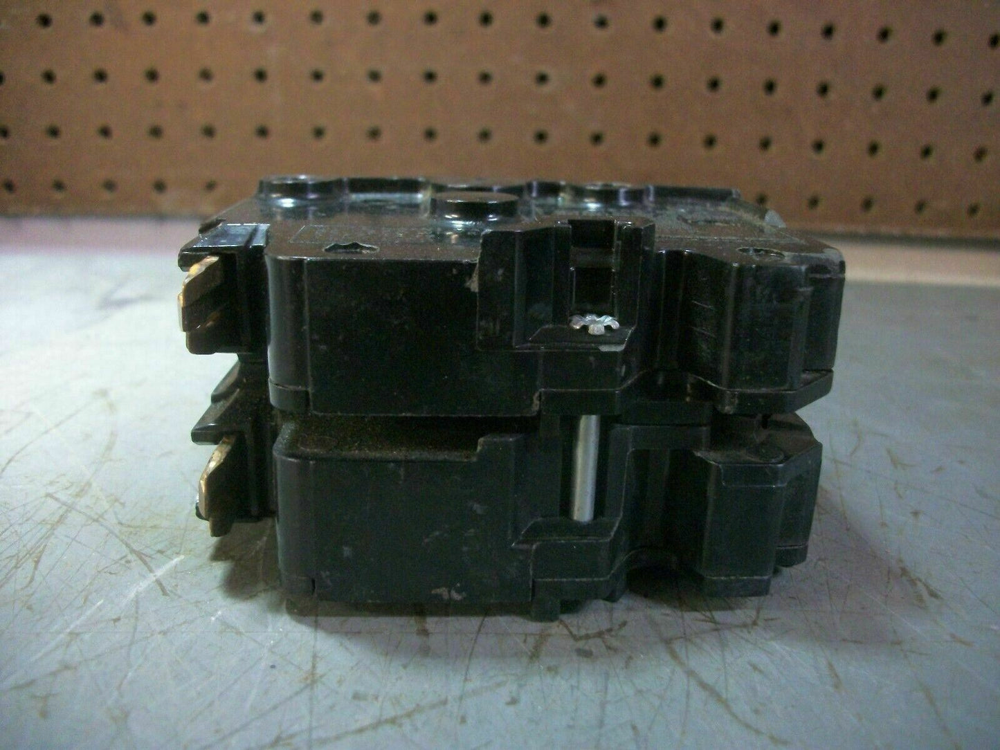 FEDERAL PACIFIC NA CIRCUIT BREAKER NA220 20AMP 240VOLT 2POLE