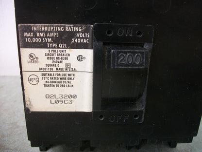 SQUARE D Q2L CIRCUIT BREAKER Q2L3200 200AMP 240VOLT 3POLE CHIPPED