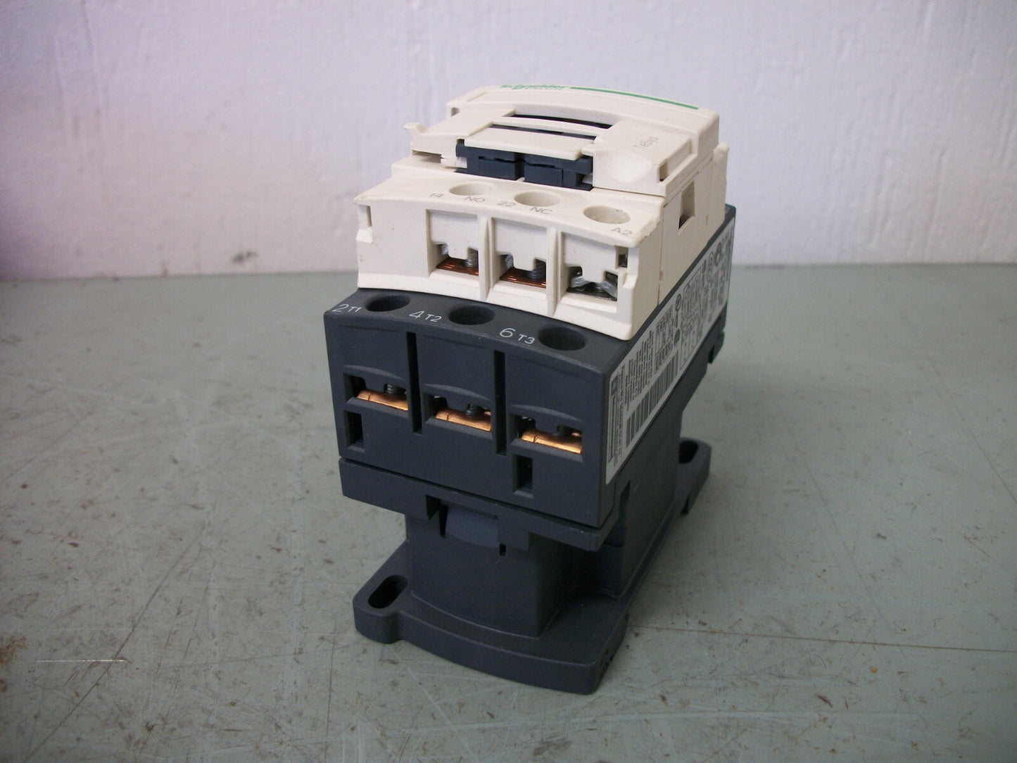 TELEMECANIQUE CONTACTOR LC1D18M7 32AMP 220VCOIL 3PH 600V 15HP