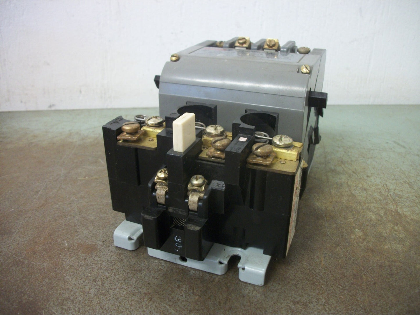 FURNAS SIZE 00 MOTOR STARTER 14BP32AA 110/120-220/240VCOIL 3PH 600V 2HP