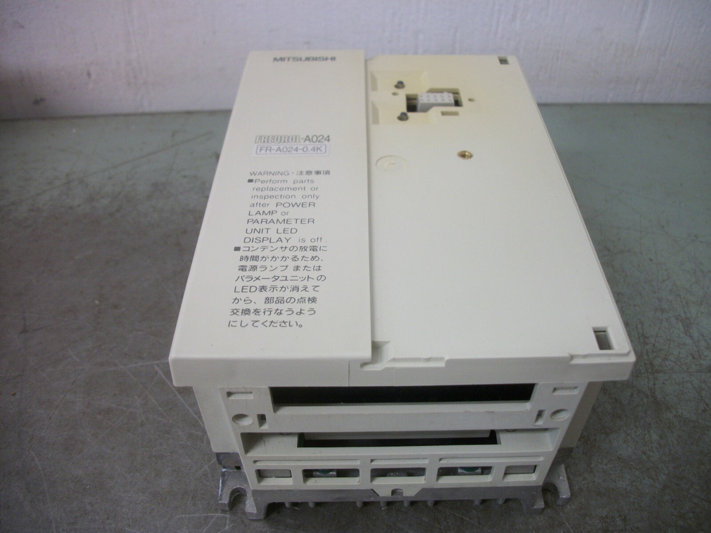 MITSUBISHI FREQROL-A024 1/2HP INVERTER DRIVE FR-A024-0.4K-UL 230VOLT 3PH 3AMP
