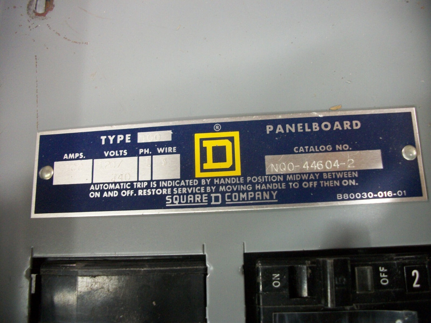 SQUARE D NQO LOAD CENTER PANELBOARD NQO446042 100AMP 120/240VOLT 1PH 3W 100A MAI