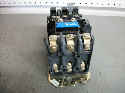 ALLEN-BRADLEY SIZE 0 MOTOR STARTER 509-AOD 120VCOIL 3PH 600V 5HP