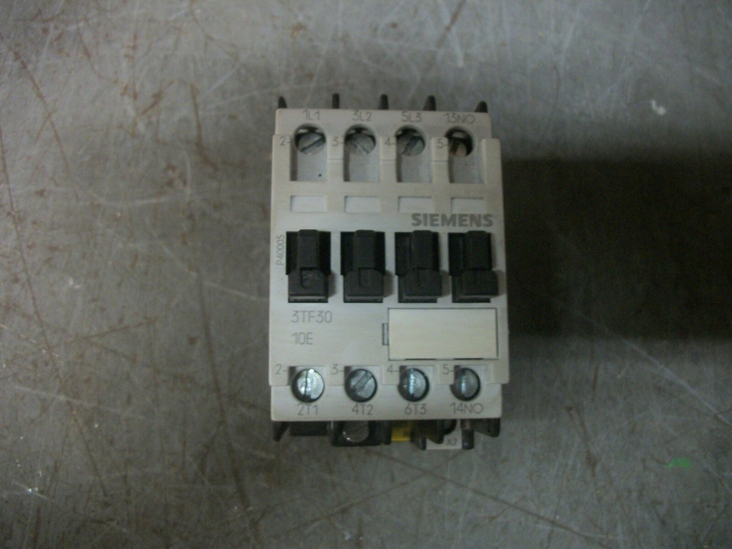 SIEMENS CONTACTOR 3TF3010-0A 20AMP 120VCOIL 3PH 600V 7.5HP
