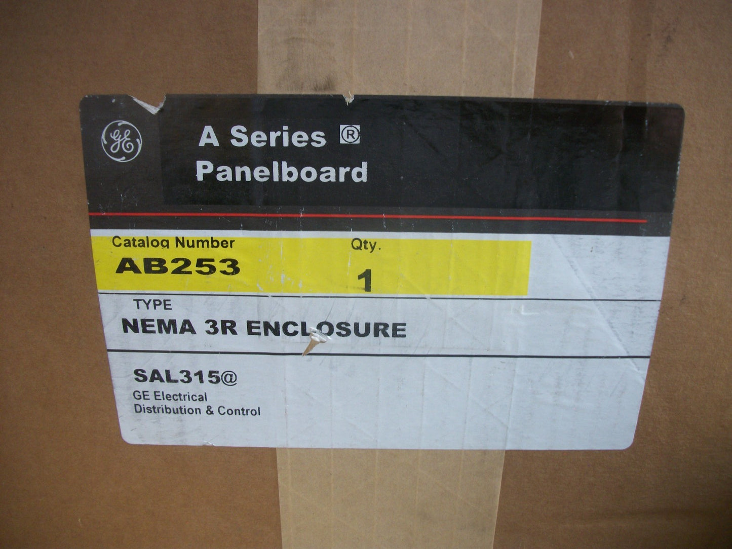 GE A SERIES PANELBOARD TYPE 3R 25.5L X 20W X 5.81D ENCLOSURE ONLY AB253 NIB