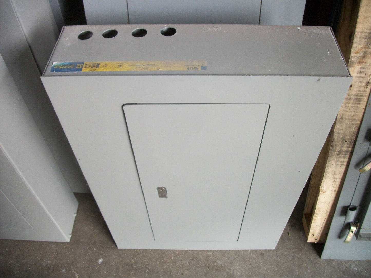 SQUARE D NQOD LOAD CENTER PANELBOARD NQOD430M100 100AMP 208Y/120/240VOLT