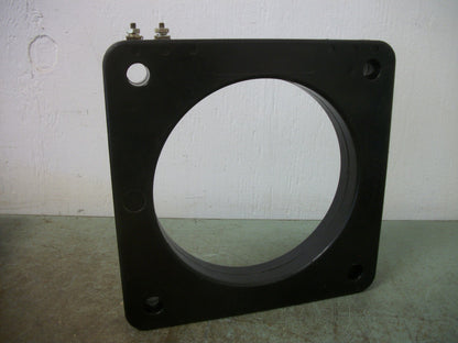 CUTLER-HAMMER 400:5 RATIO CURRENT TRANSFORMER 7494A73H04 600VOLT NOB