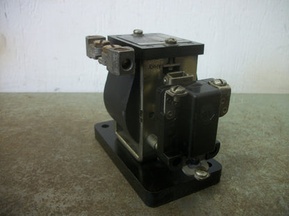 ALLEN-BRADLEY INSTANTANEOUS TRIP RELAY 809-A04E 6AMP 600VOLT