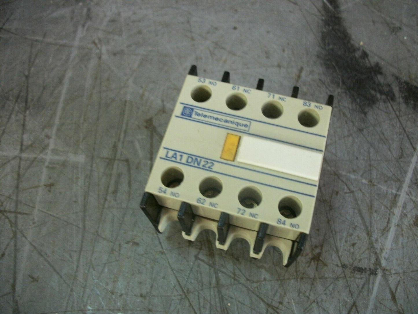 TELEMECANIQUE 2N.O. 2N.C. CONTACT BLOCK LA1DN22