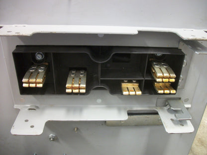 SIEMENS SENTRON CIRCUIT BREAKER BUS PLUG SLJC304000G 400AMP 600VOLT 3PH 3W