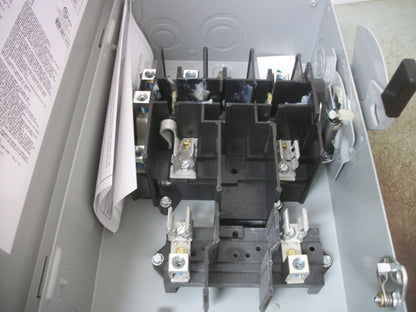 CUTLER-HAMMER DISCONNECT TYPE 1 DG222NGB 60AMP 240VOLT 2POLE FUSIBLE NIB