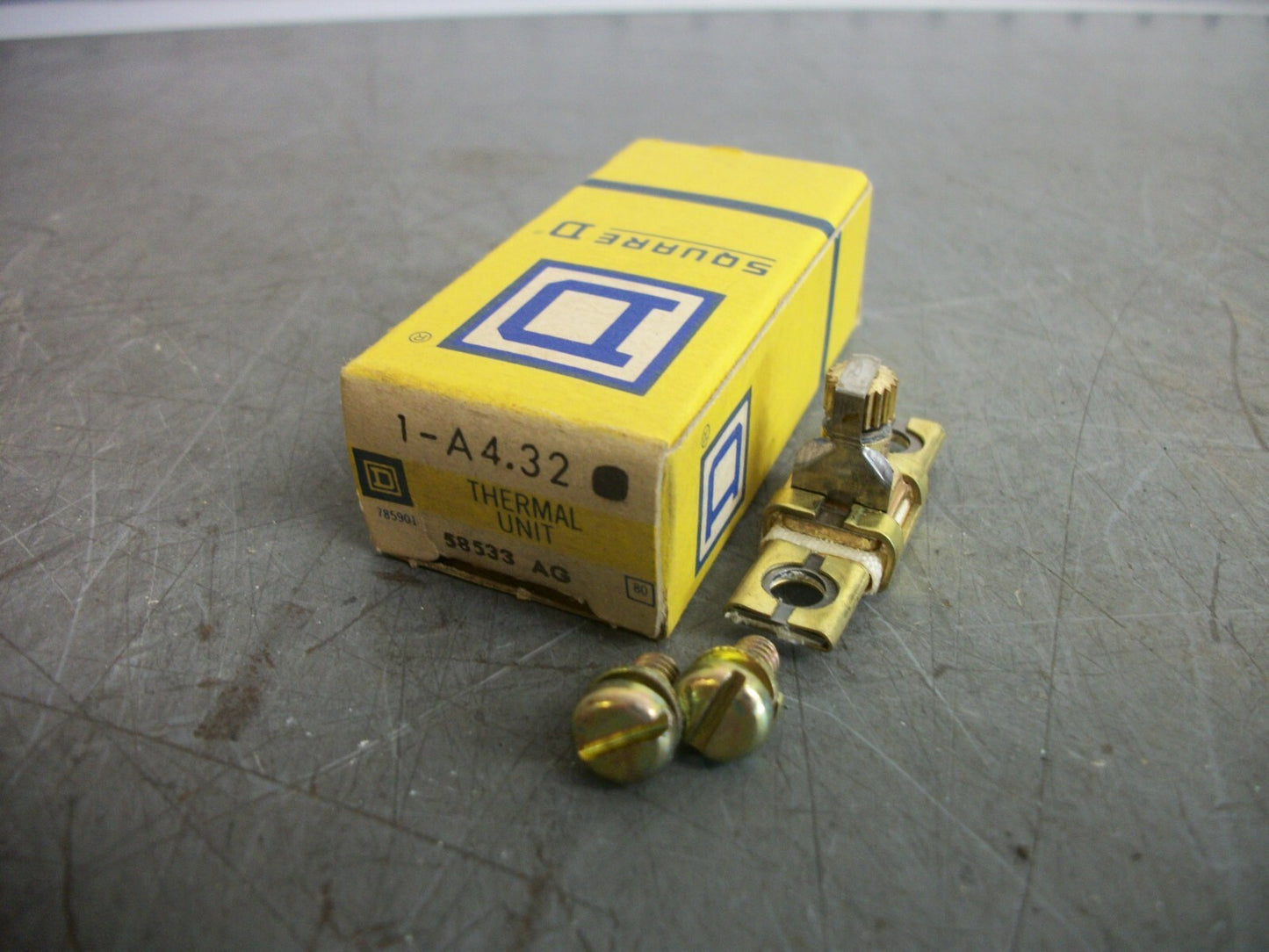 SQUARE D OVERLOAD RELAY THERMAL HEATER A4.32 NIB