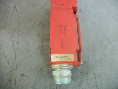 TELEMECANIQUE LIMIT SWITCH XCK-J5910H7