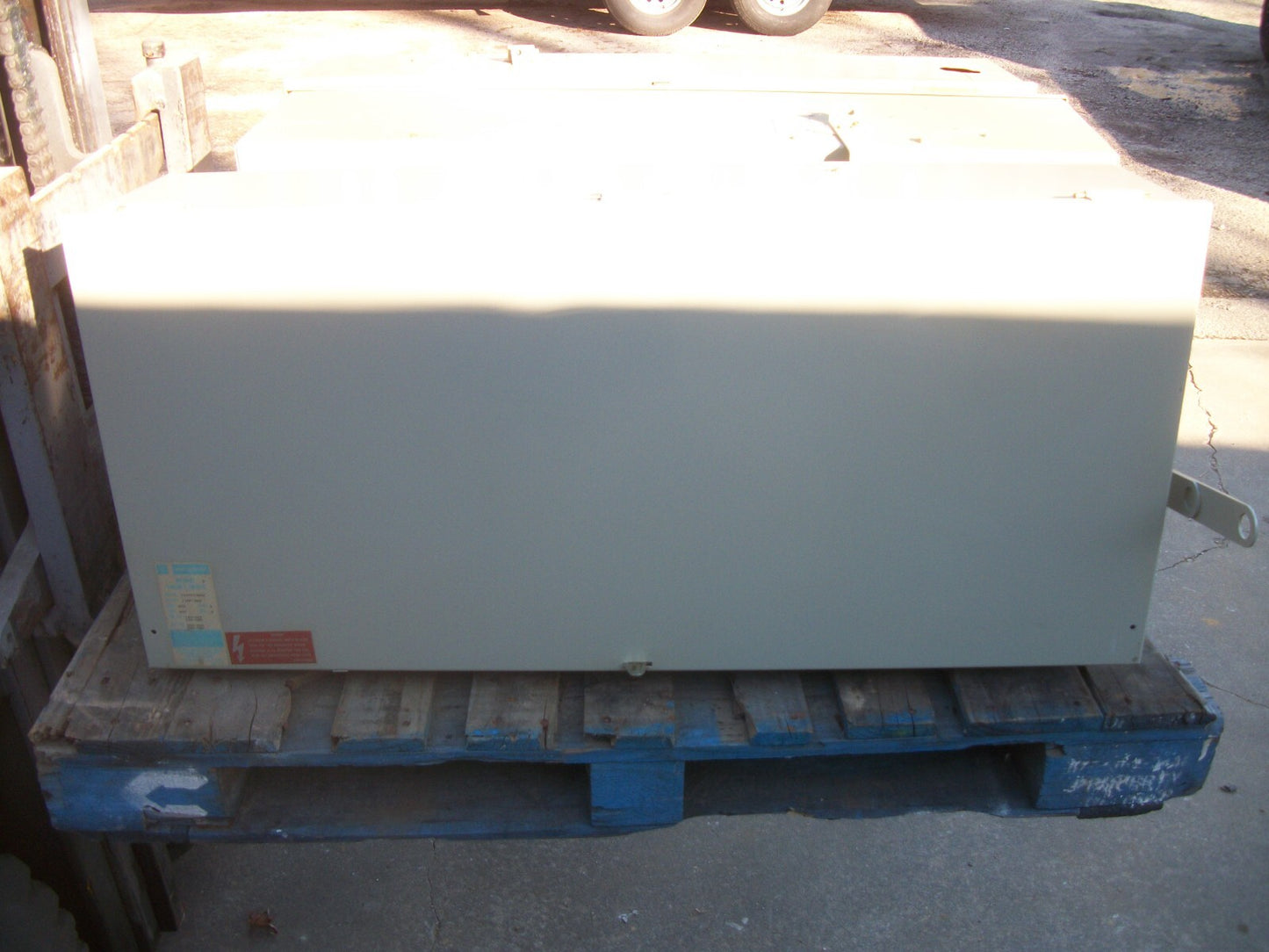 WESTINGHOUSE FUSIBLE BUS PLUG ITAP365 400AMP 600VOLT 3PH 4W