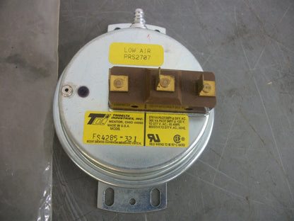 LOCHINVAR TRIDELTA INDUSTRIES LOW AIR SWITCH PRS2707 NEW