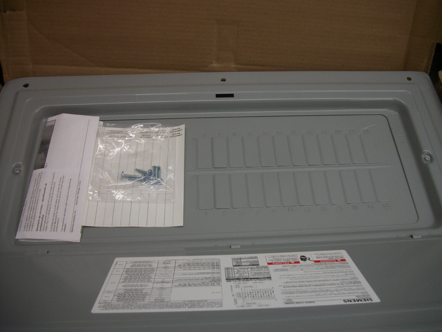 SIEMENS ES SERIES LOAD CENTER PANELBOARD S2442L3200 200AMP 240VOLT 3PH 3-4W NIB