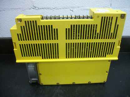 GE FANUC AC SERVO DRIVE AMPLIFIER UNIT SERIES G A06B-6089-H106 230VOLT NO COVERS